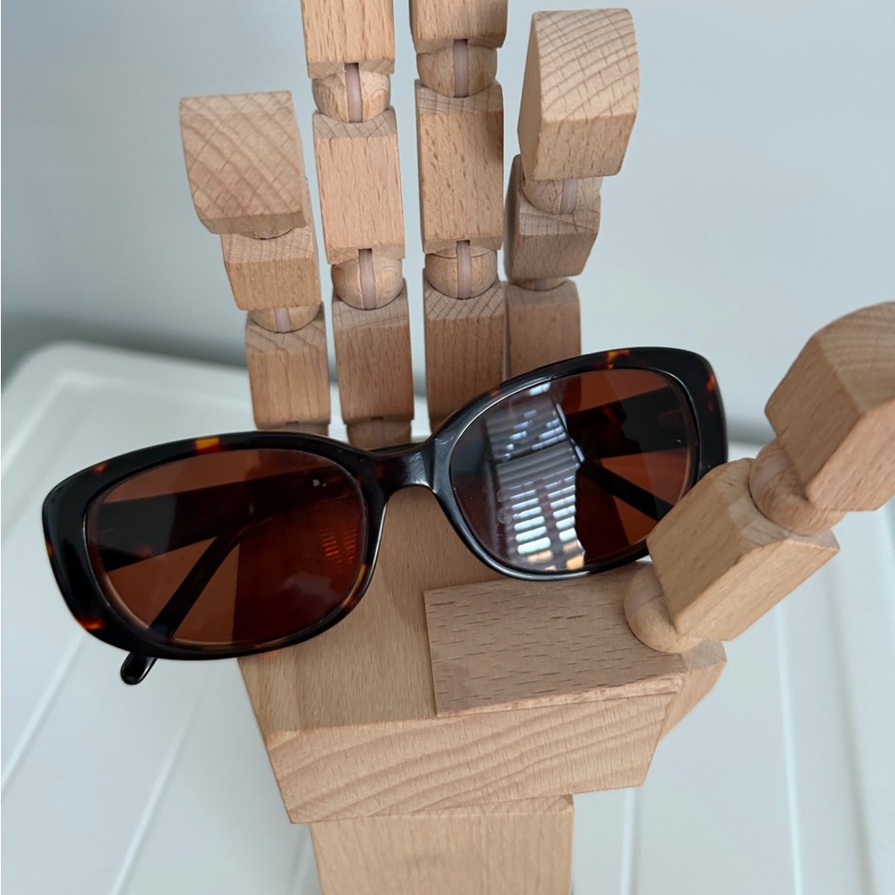LACOSTE Black Tortoise Brown Rectangular Sunglasses Unisex Adult
